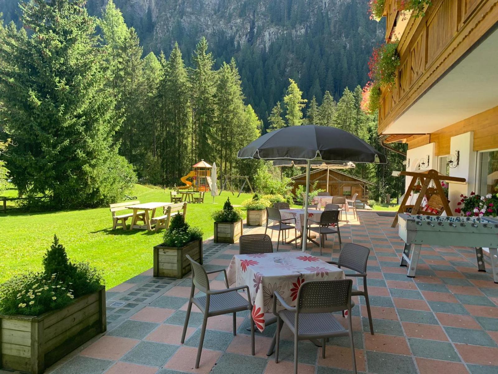 Alpenhotel Panorama Campitello di Fassa Eksteriør bilde